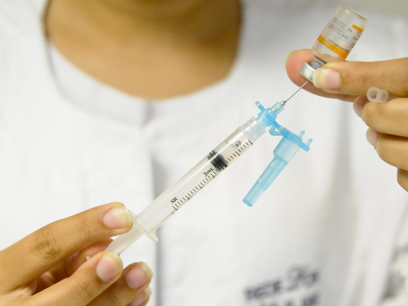 Ibaneis Rocha anuncia vacinação para público entre 12 e 17 anos