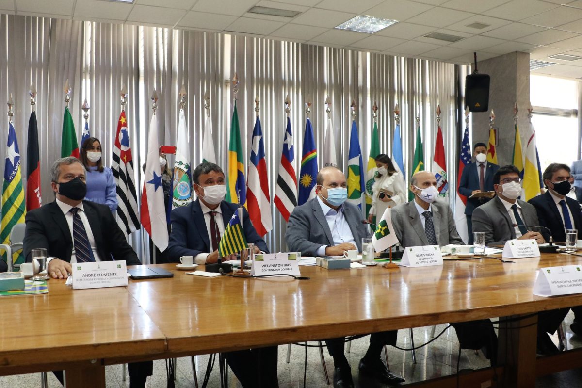 Governadores propõem encontro com Bolsonaro e presidentes do STF, Senado e Câmara