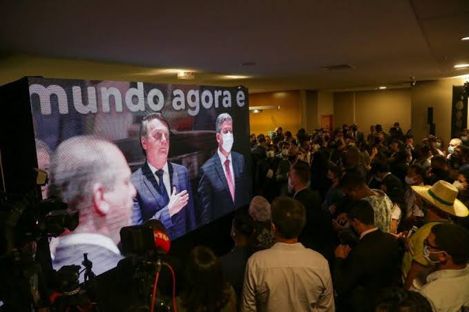 Políticos do DF marcam presença em evento de filiação de Bolsonaro ao PL
